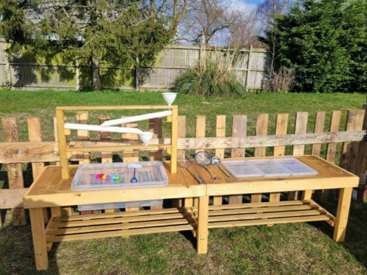 Water run table and Messy play station